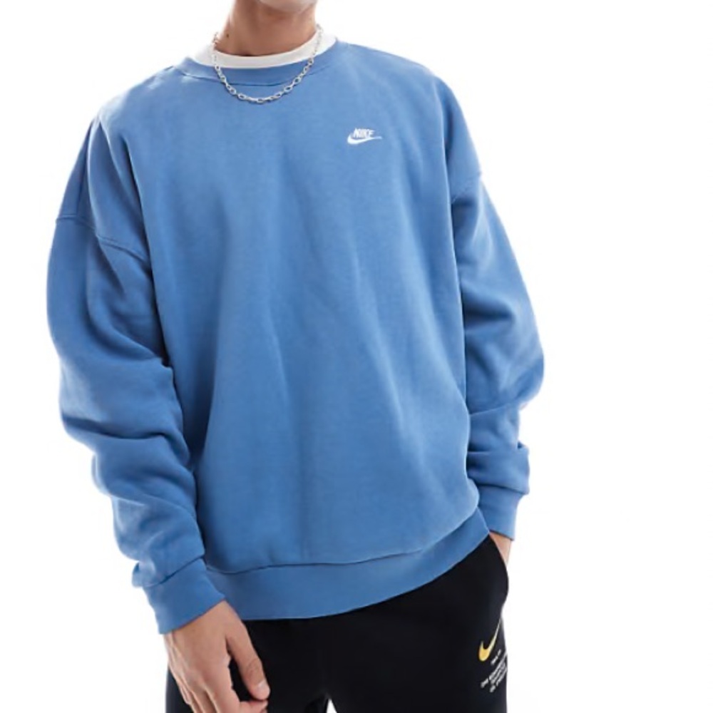 Nike Club Fleece Crewneck Sweatshirt in Light Blue
